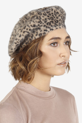 Fuzzy Leopard Beret