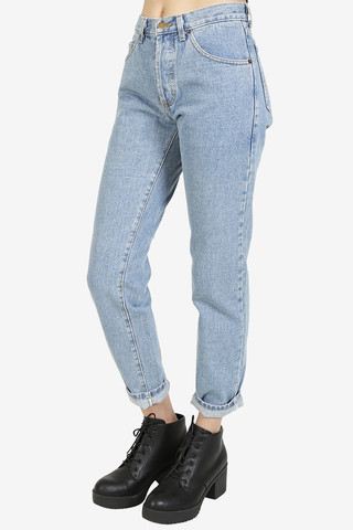 High Waist Mom Jeans - Light Wash